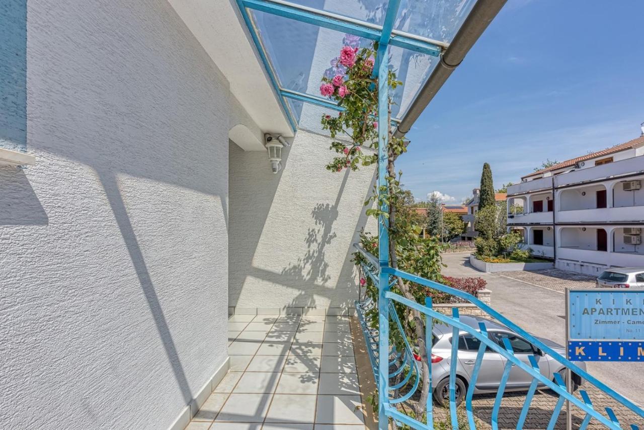 Apartments Kiki Spada Porec Esterno foto