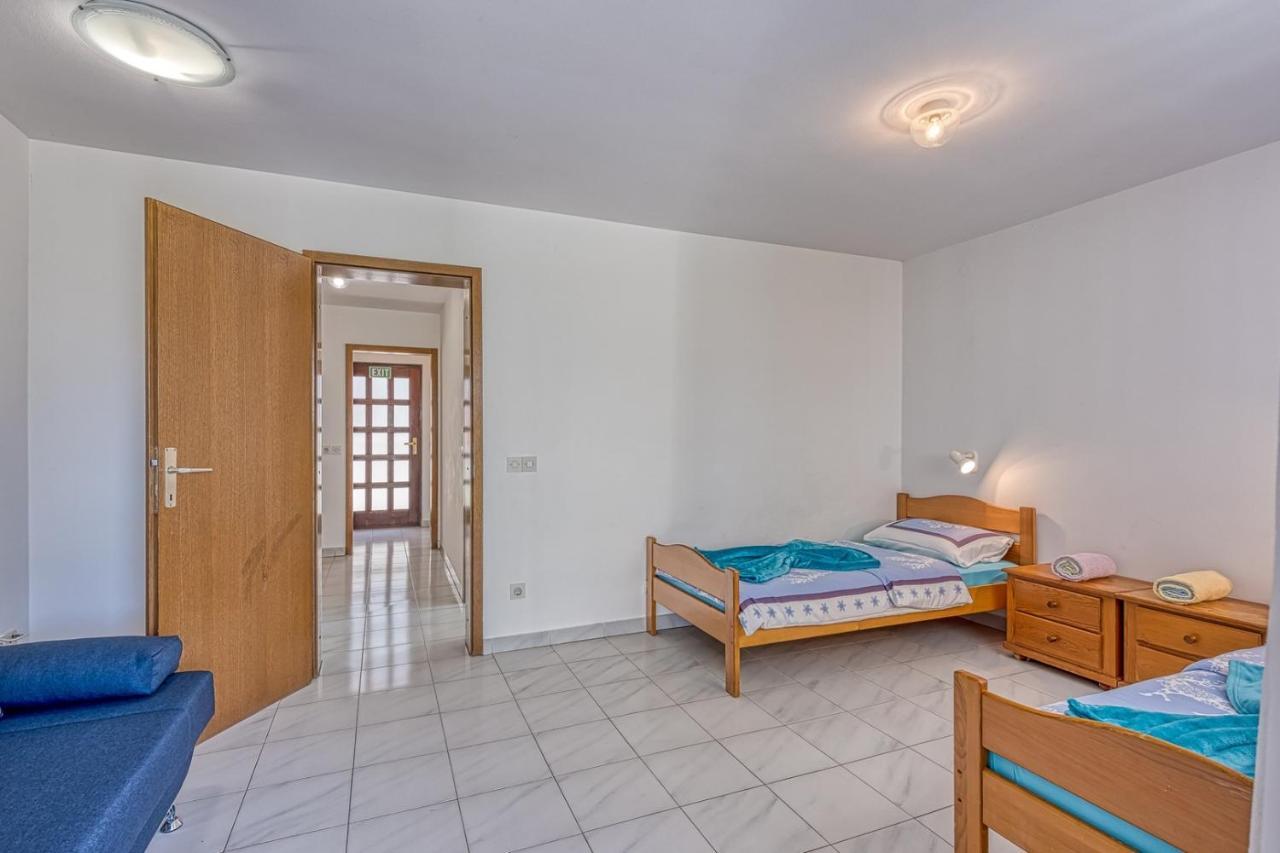 Apartments Kiki Spada Porec Esterno foto