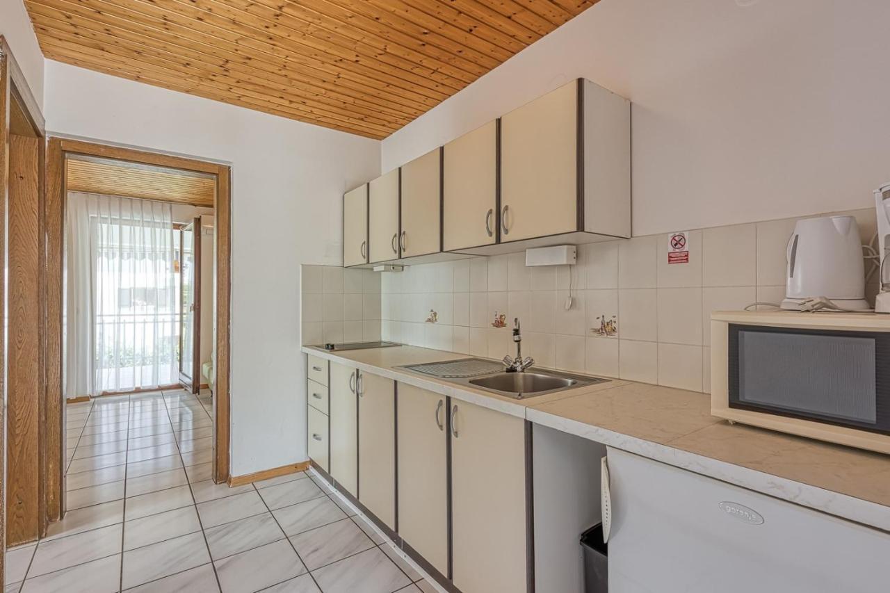 Apartments Kiki Spada Porec Esterno foto