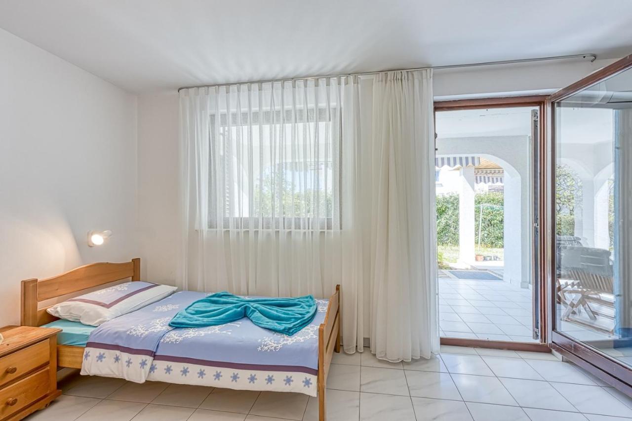Apartments Kiki Spada Porec Esterno foto